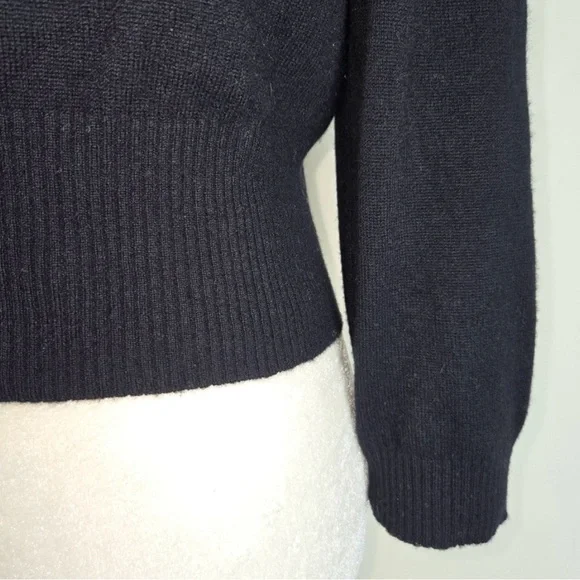 VINTAGE Cashmere Cropped Cardigan - Picture 5 of 5